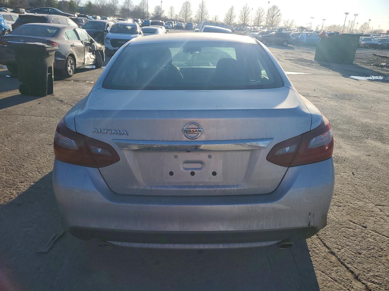 2018 Nissan Altima 2.5 S - Фото 6