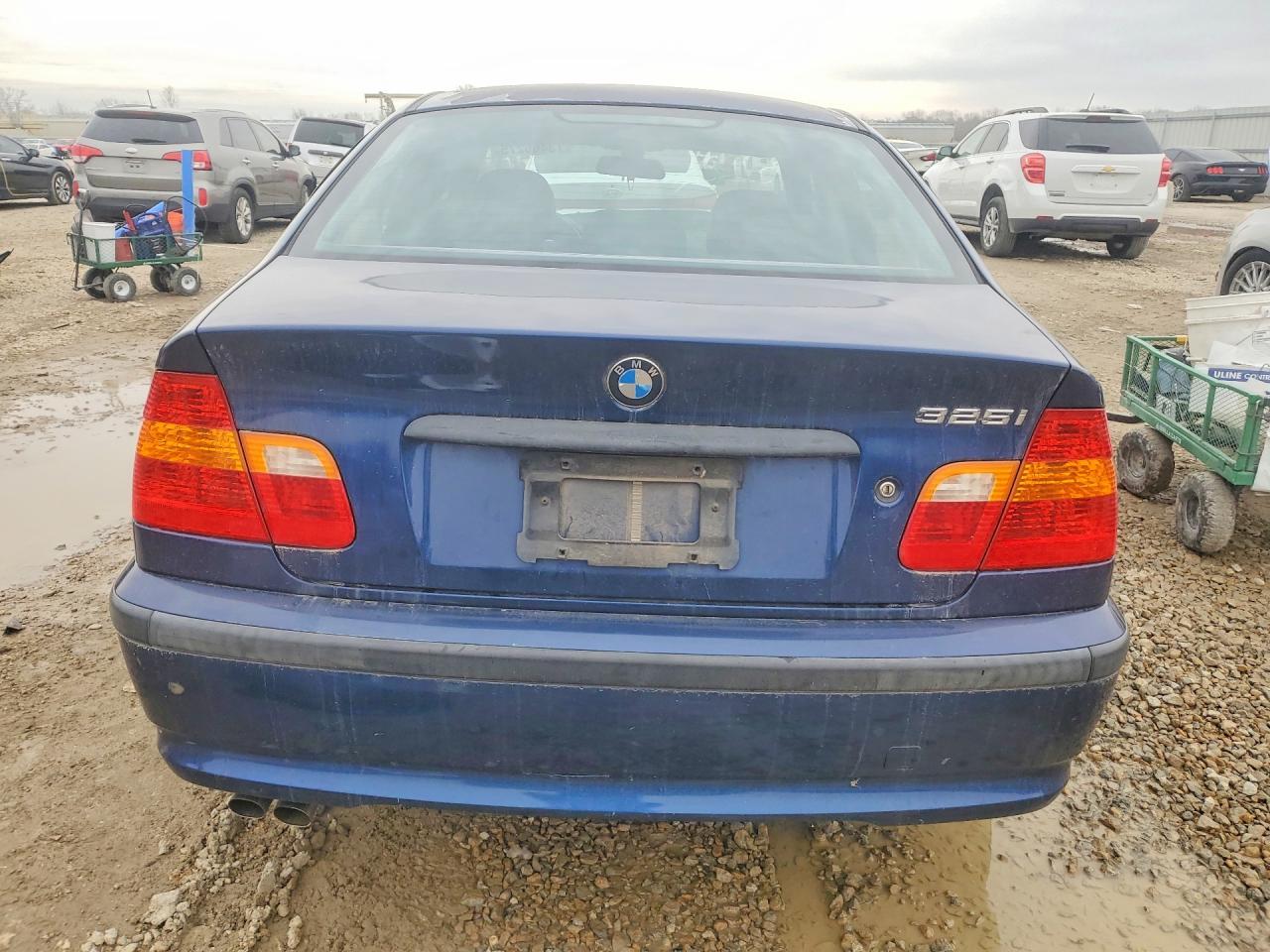2003 BMW 325 I - Image 6