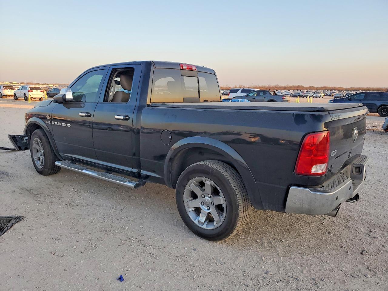 2011 Dodge Ram 1500 - Фото 2