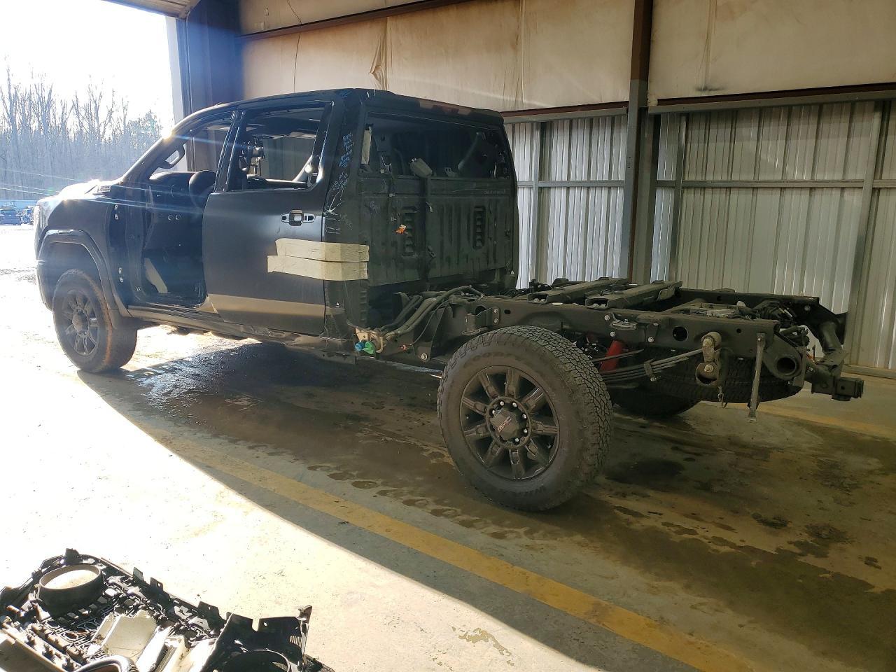 2025 GMC Sierra K2500 At4 - Фото 2