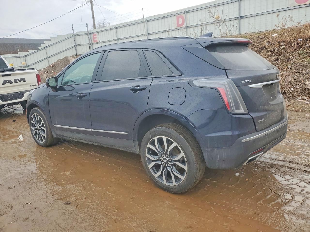 2021 Cadillac Xt5 Sport - Фото 2