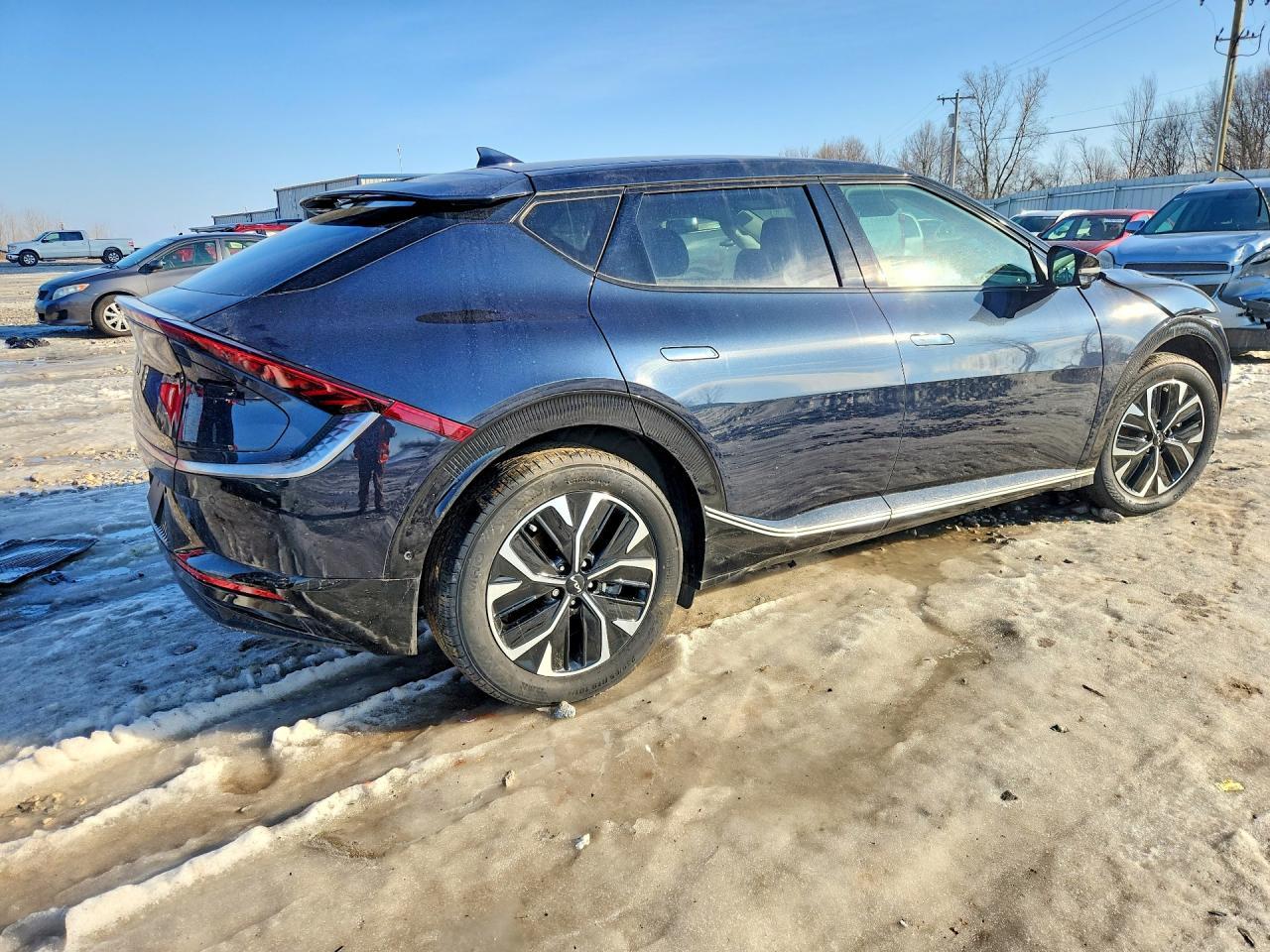 2022 Kia Ev6 Light - Image 3