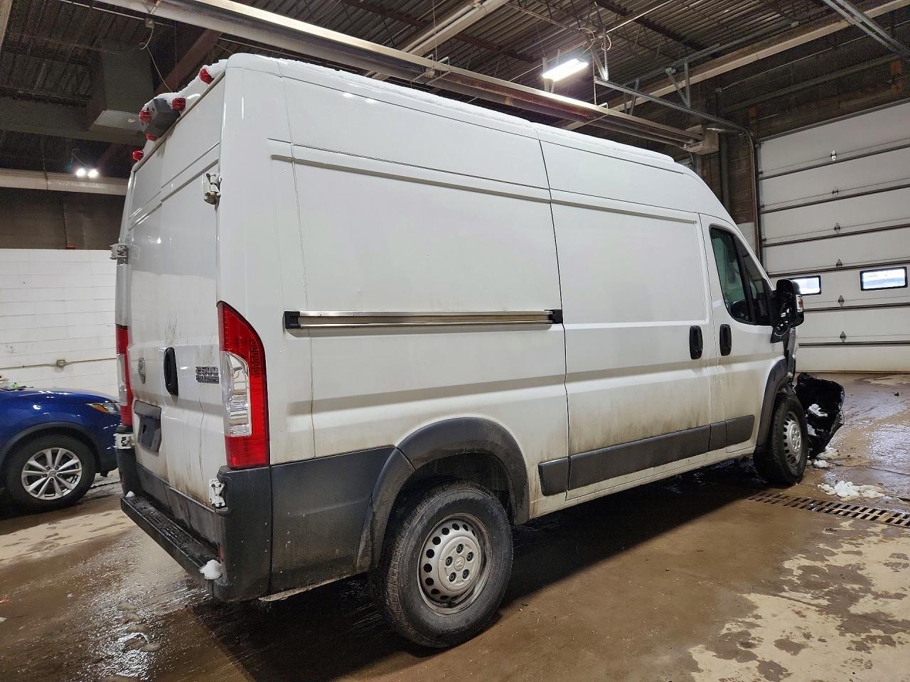 2024 Ram Promaster 2500 Delivery Van - Фото 3