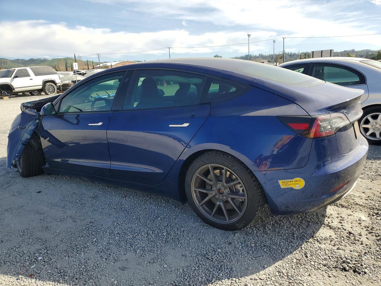 2021 Tesla Model 3 - Image 2