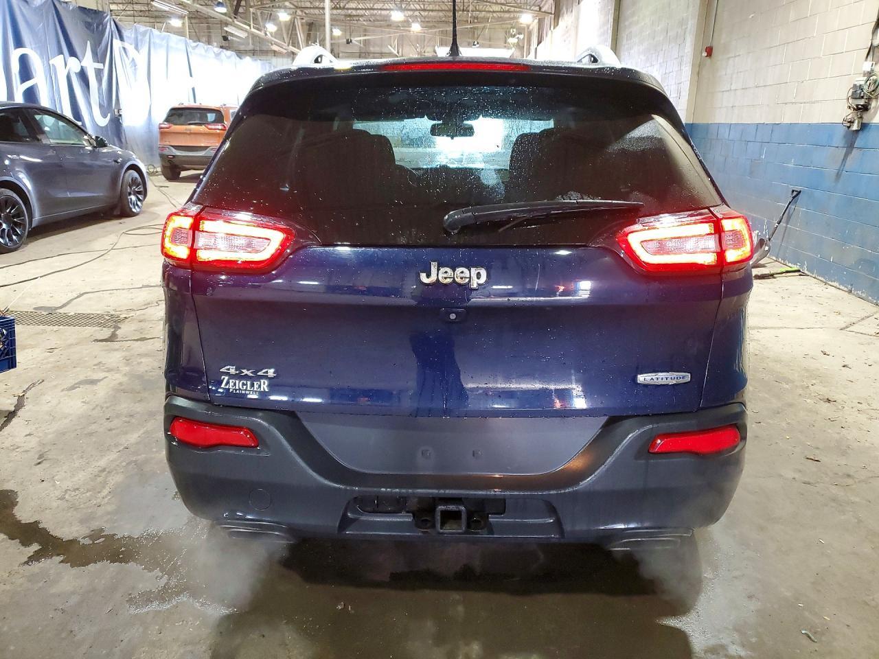2015 Jeep Cherokee Latitude - Фото 6