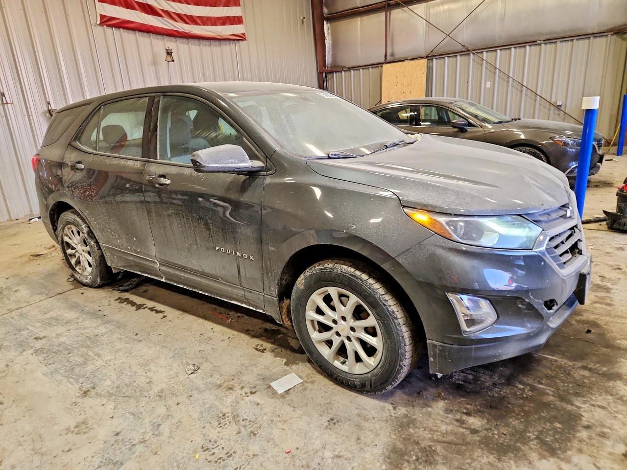 2018 Chevrolet Equinox Ls - Фото 4