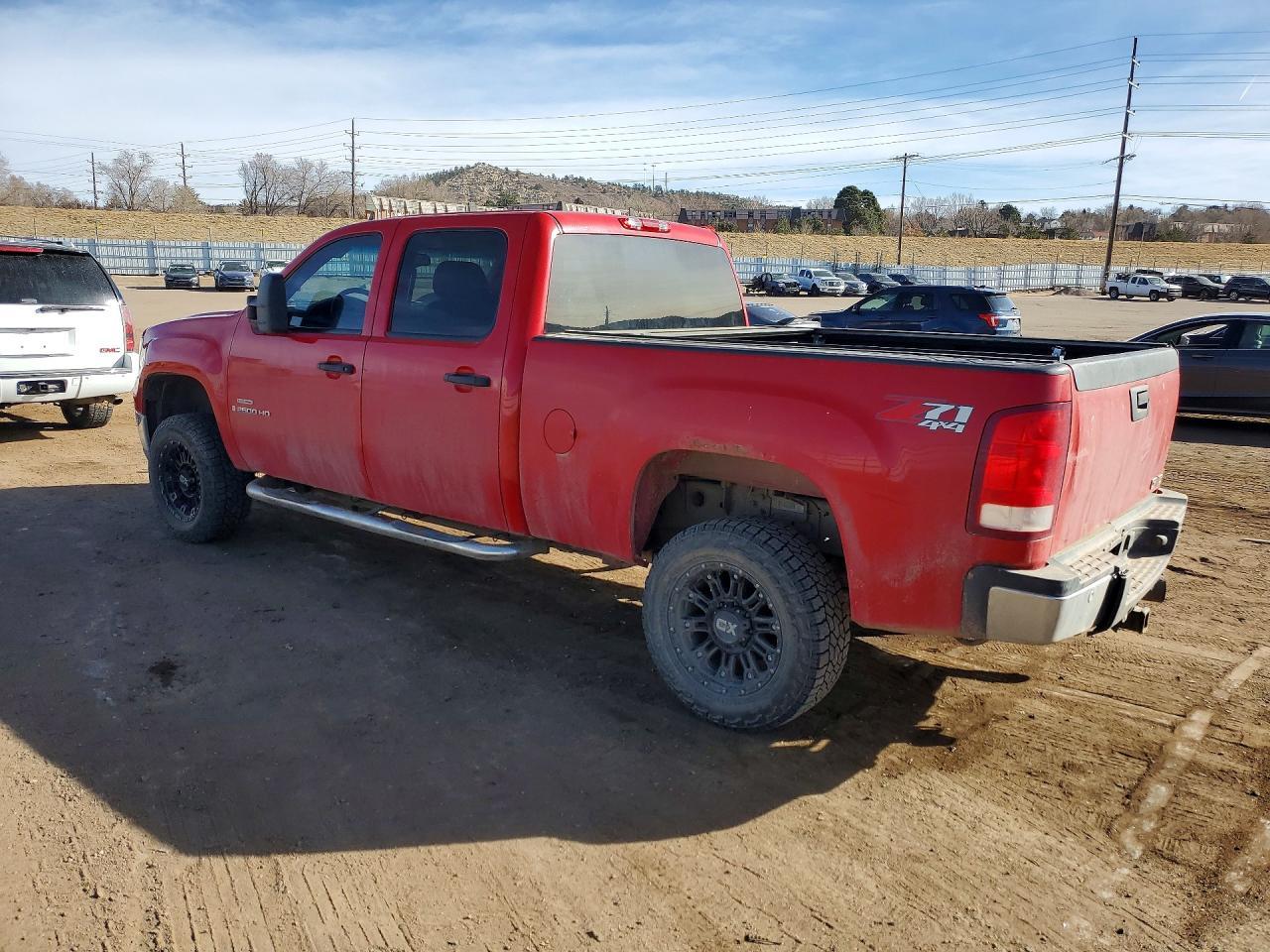 2008 GMC Sierra K2500 Heavy Duty - Image 2