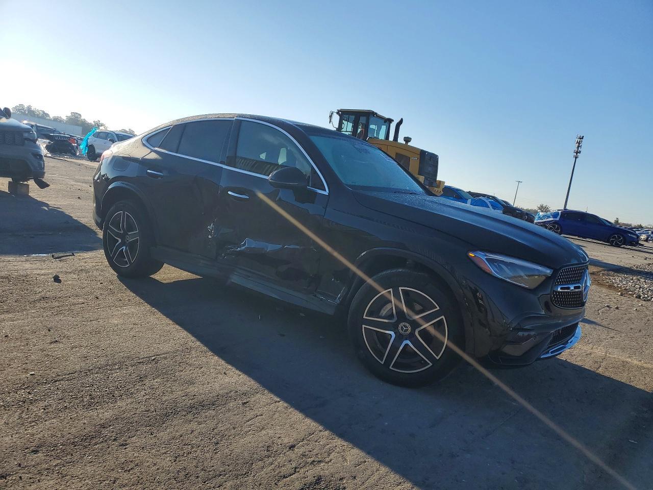 2025 Mercedes-Benz Glc Coupe 300 4Matic - Фото 4