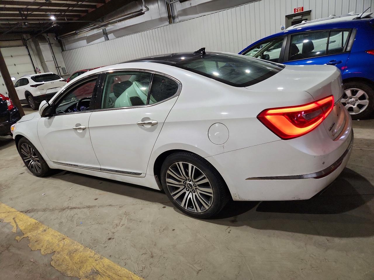 2015 Kia Cadenza Premium - Фото 2