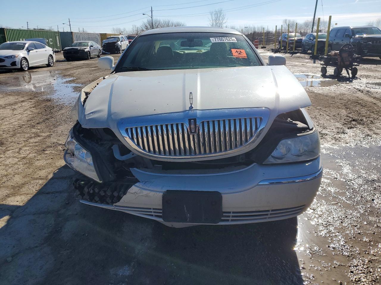2007 Lincoln Town Car - Фото 5