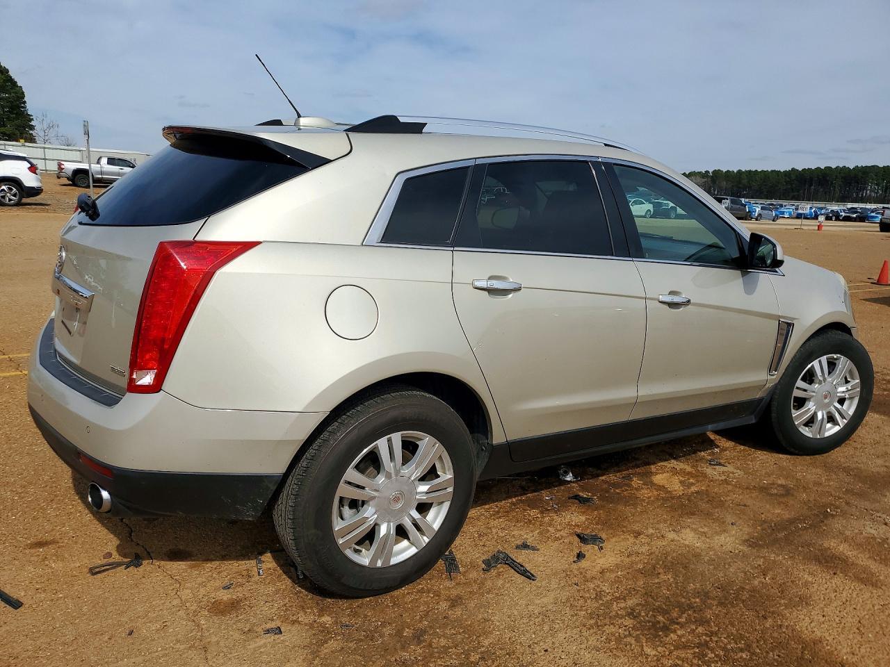 2015 Cadillac Srx Luxury Collection - Image 3
