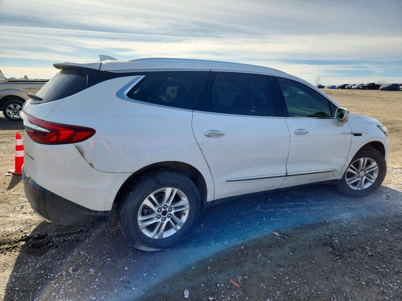 2018 Buick Enclave Essence - Фото 3