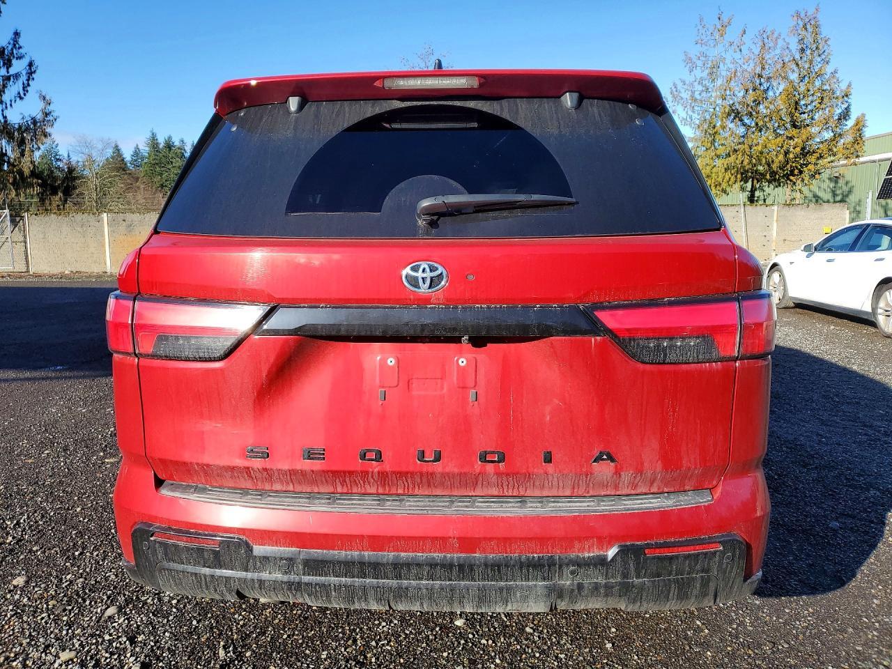 2023 Toyota Sequoia Platinum - Фото 6