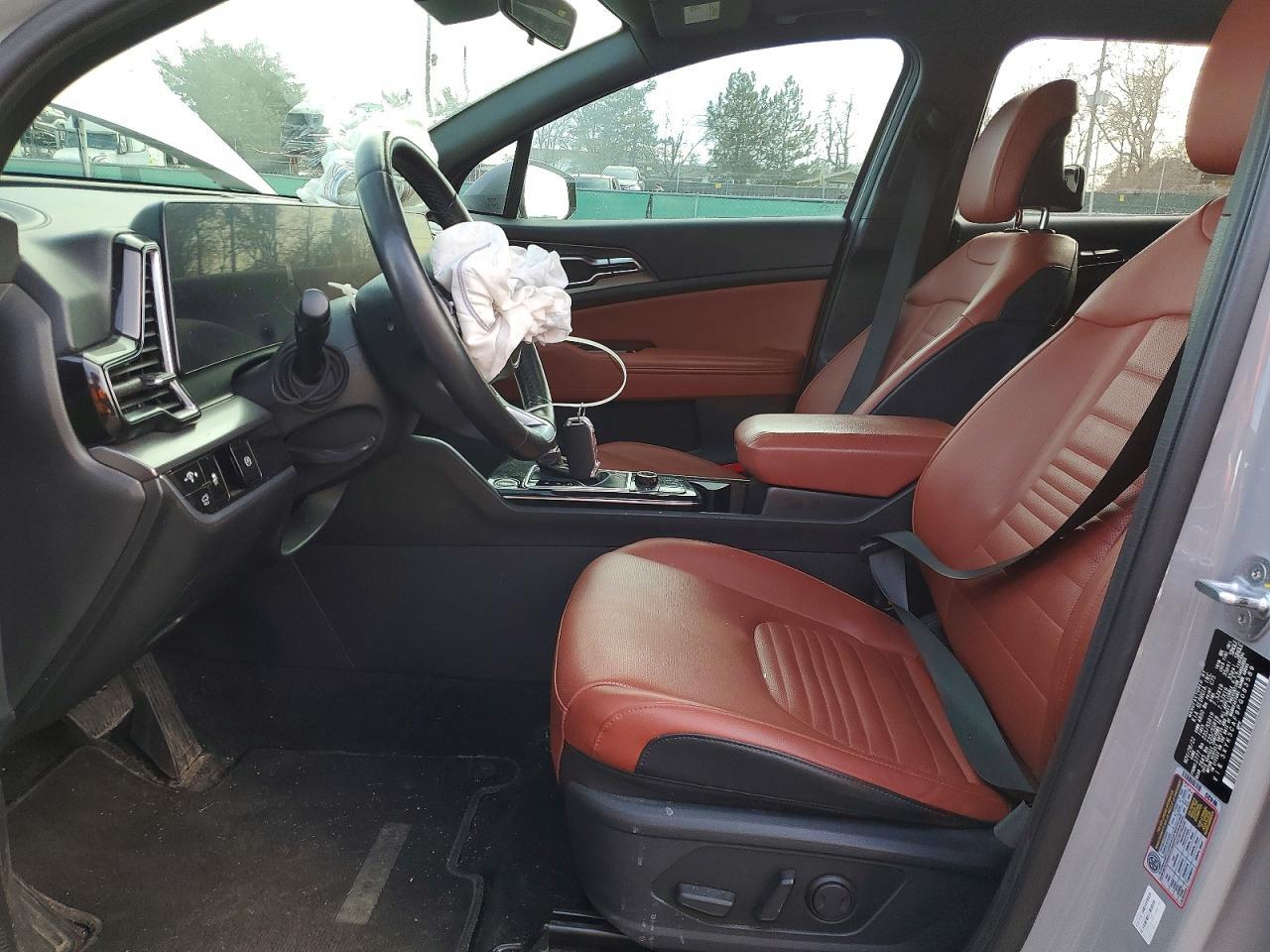 2023 Kia Sportage - Image 7