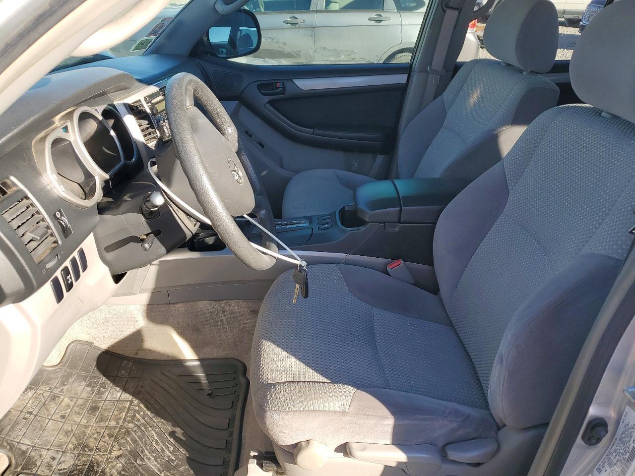 2004 Toyota 4Runner Sr5 - Фото 7