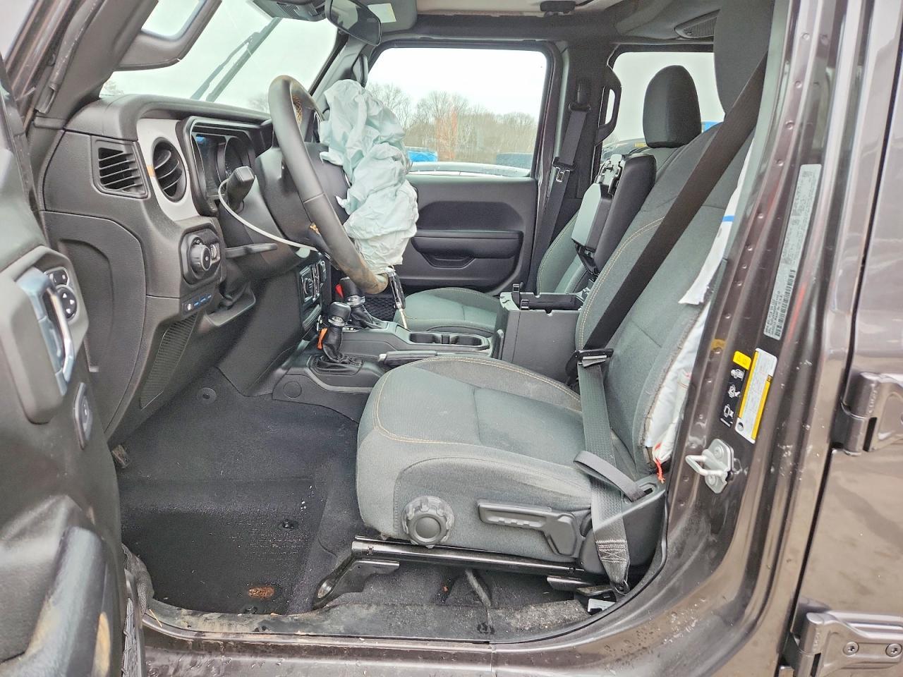 2024 Jeep Wrangler 4Xe - Image 7