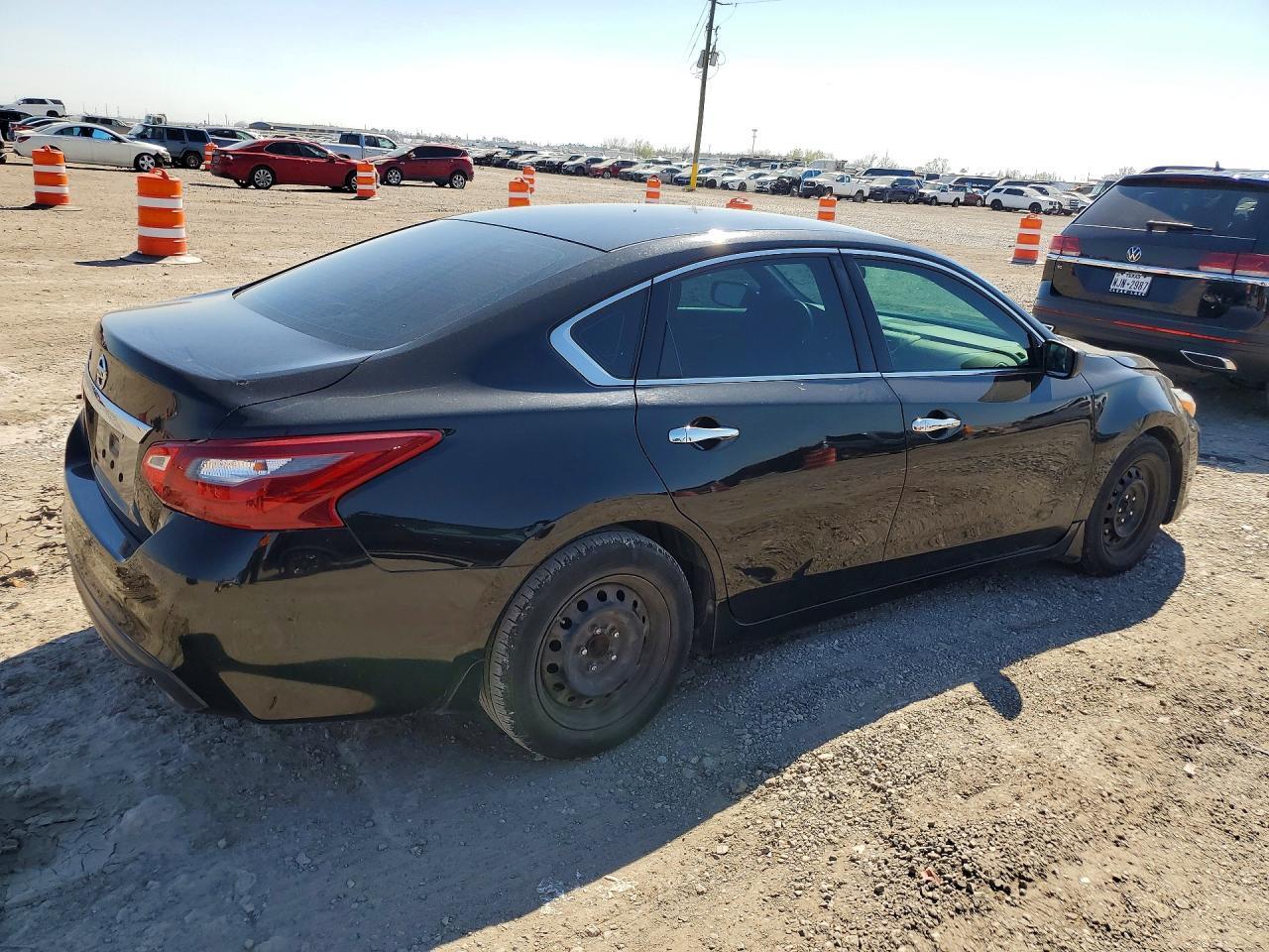 2018 Nissan Altima 2.5 S - Фото 3