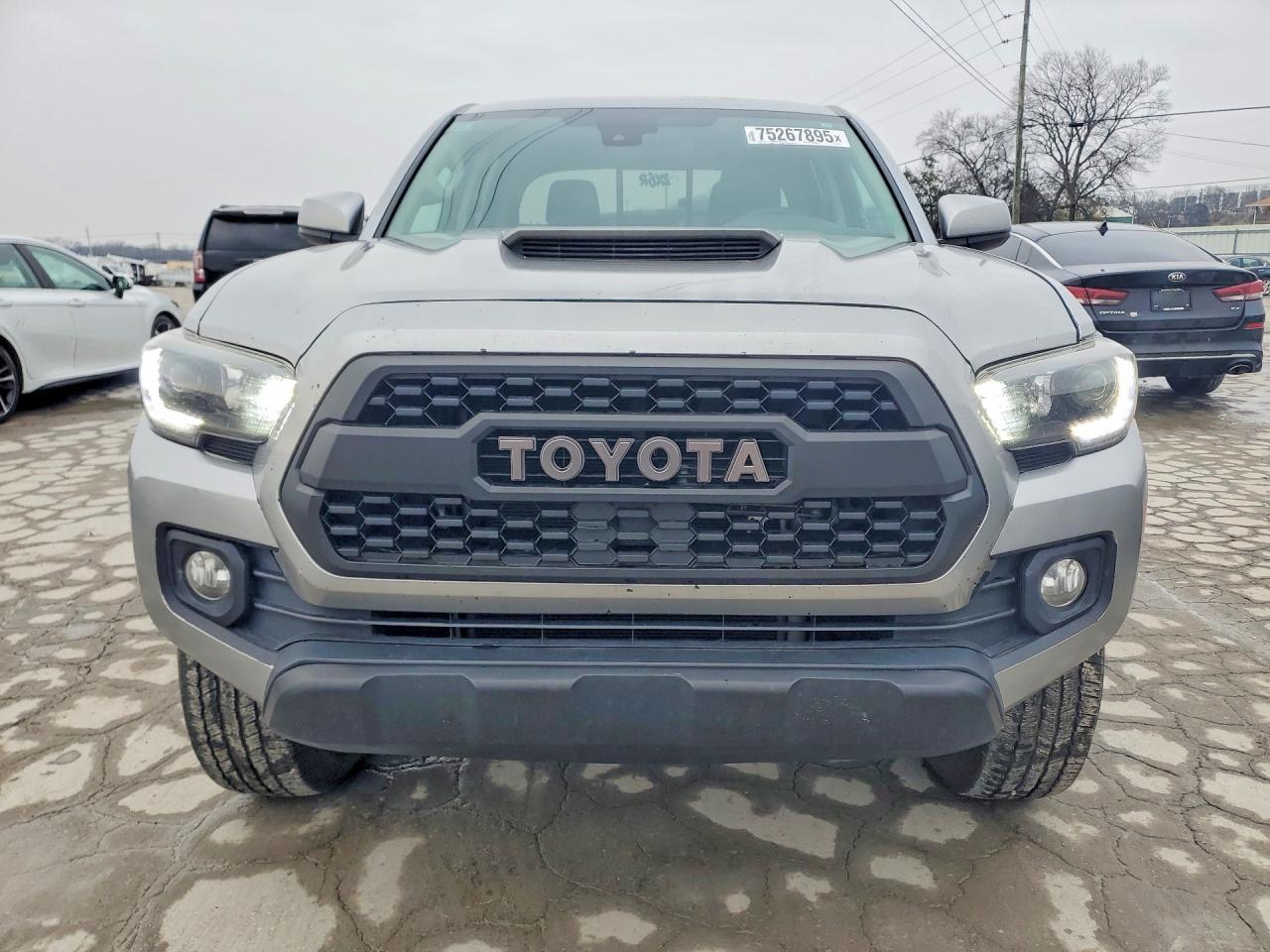 2020 Toyota Tacoma - Фото 5