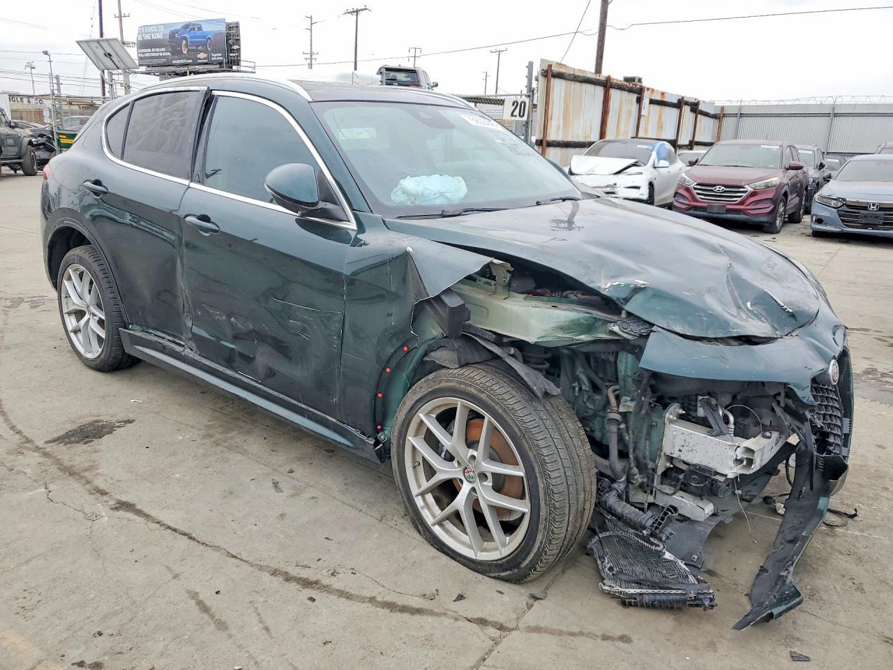 2021 Alfa Romeo Stelvio Ti - Фото 4