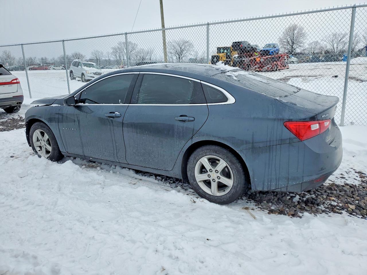 2019 Chevrolet Malibu Ls - Фото 2
