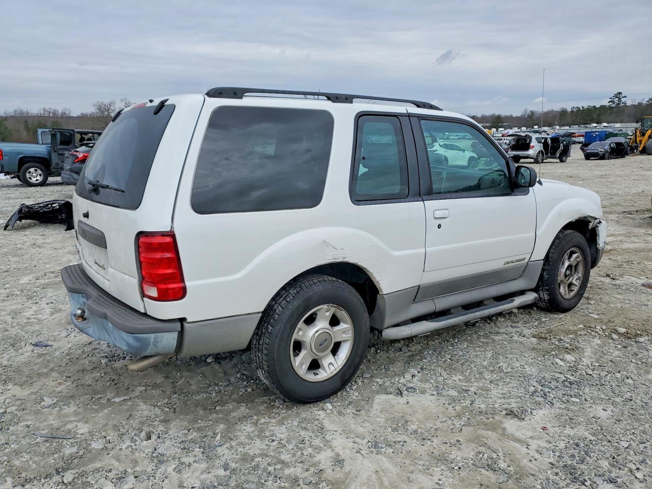 2002 Ford Explorer Sport - Image 3