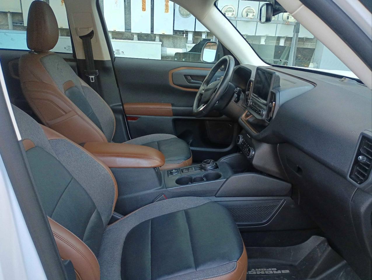 2023 Ford Bronco Sport Outer Banks - Фото 5