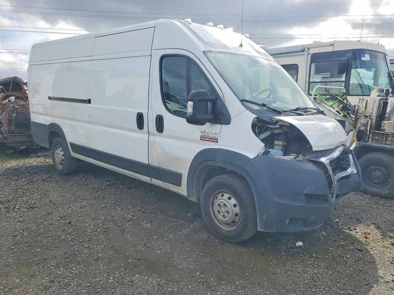2019 Ram Promaster 3500 Utility / Service Van - Фото 4