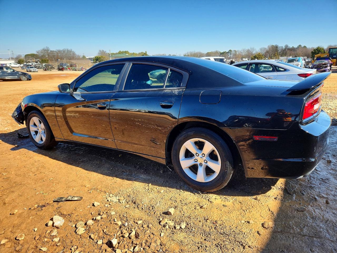 2014 Dodge Charger Se - Image 2