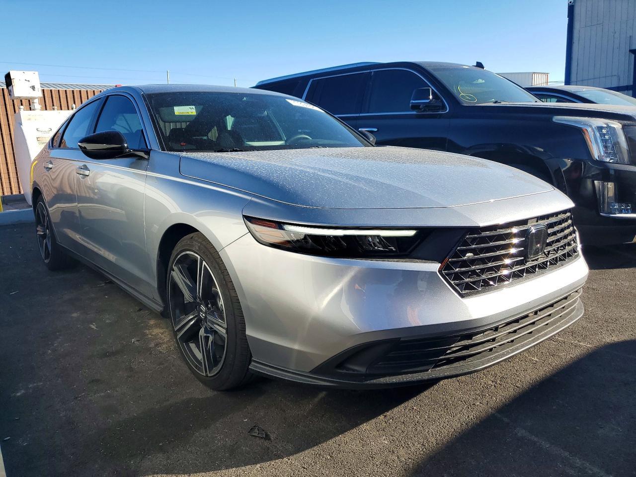 2025 Honda Accord Hybrid Sport - Image 4
