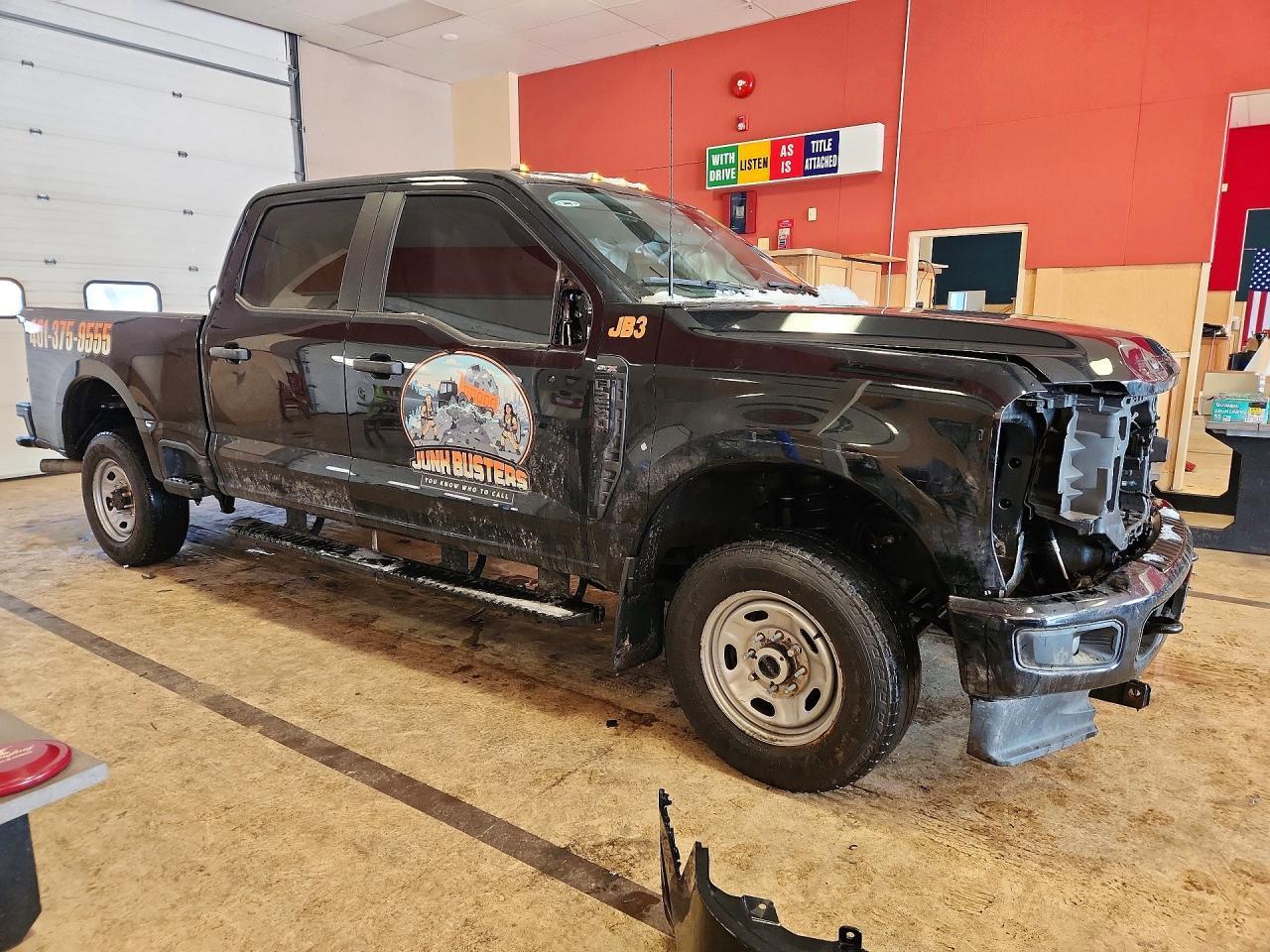 2023 Ford F250 Super Duty - Фото 4