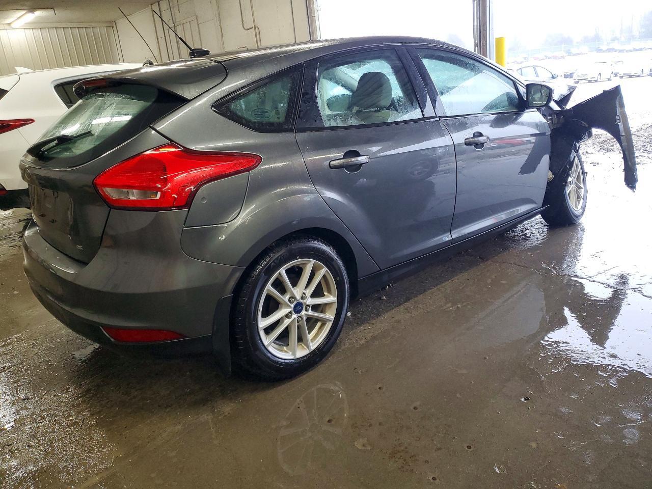 2017 Ford Focus Se - Фото 3