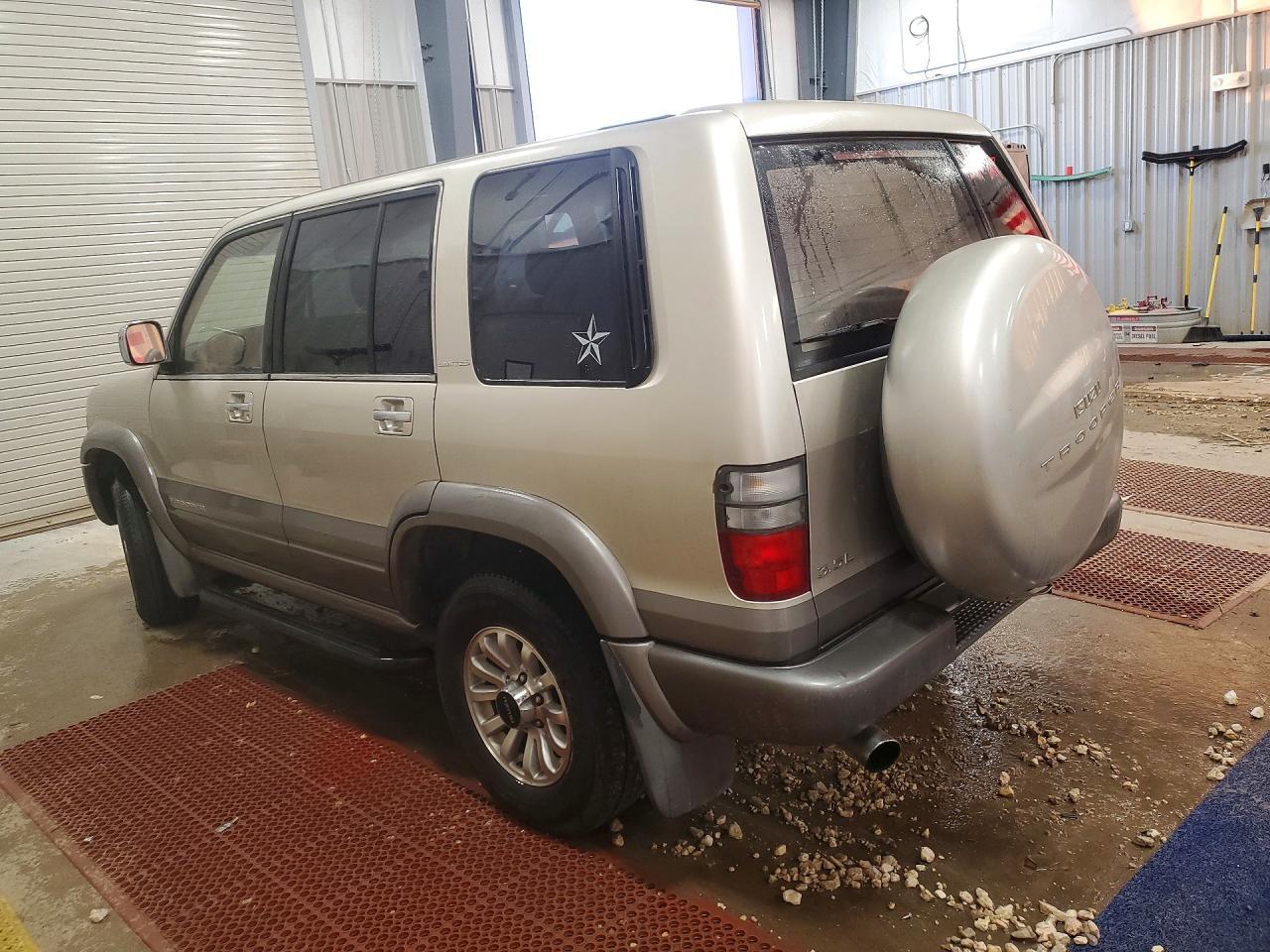 2001 Isuzu Trooper S - Фото 2