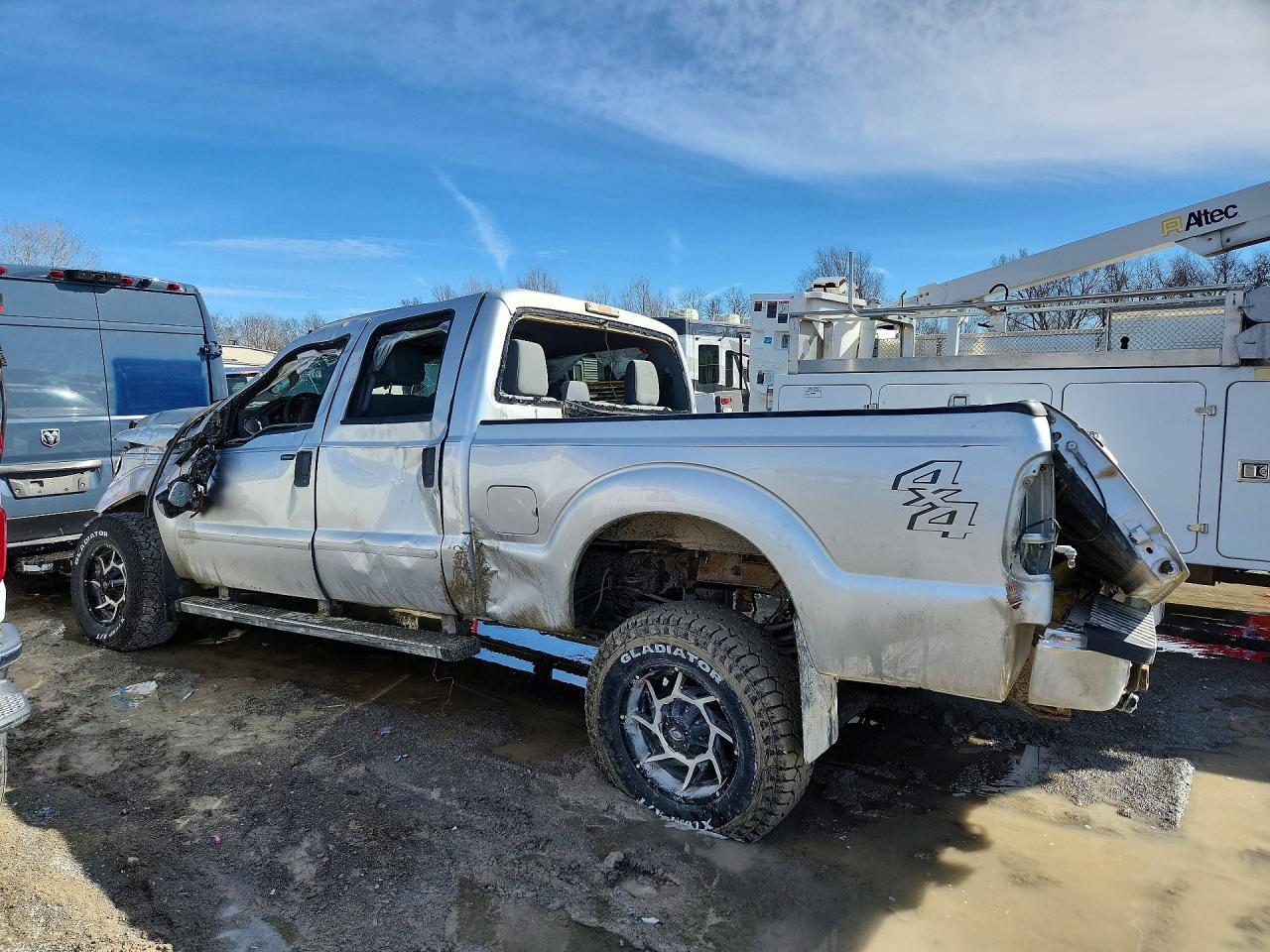2015 Ford F350 Super Duty - Image 2