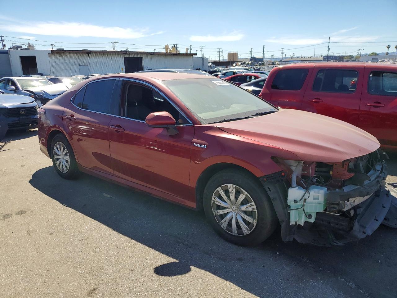 2021 Toyota Camry Hybrid Le - Image 4