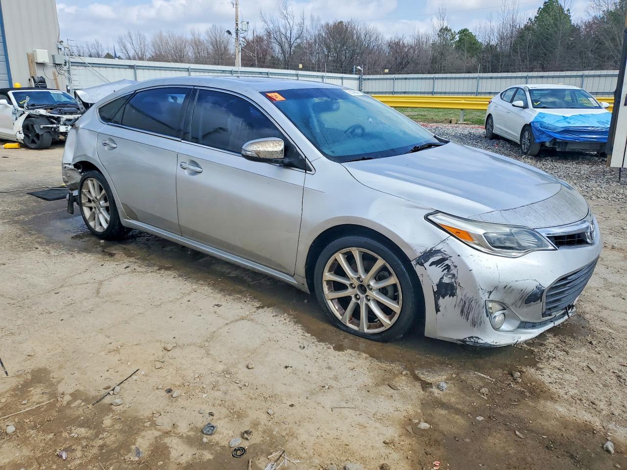 2013 Toyota Avalon Xle Touring - Image 4