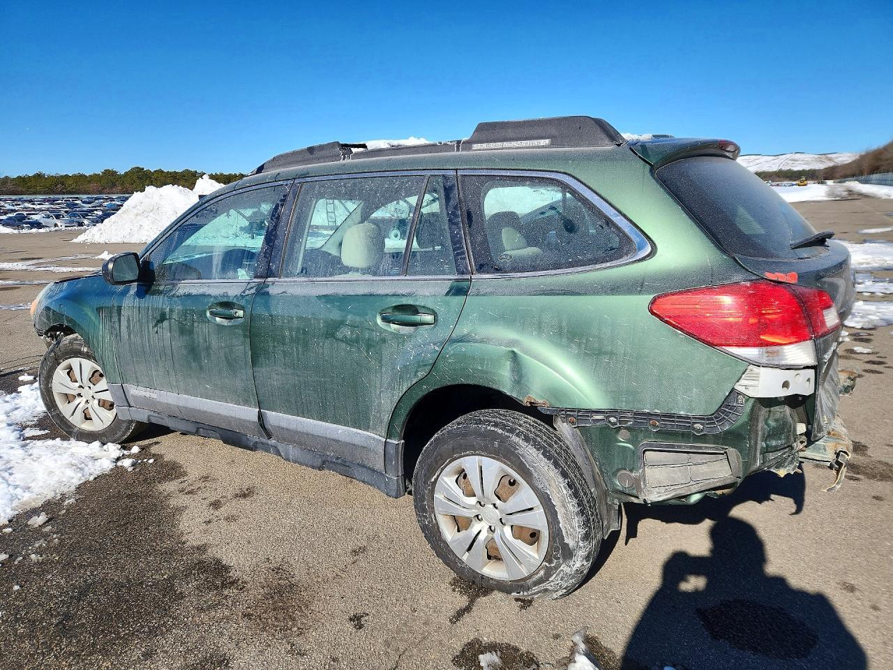 2011 Subaru Outback 2.5I - Фото 2
