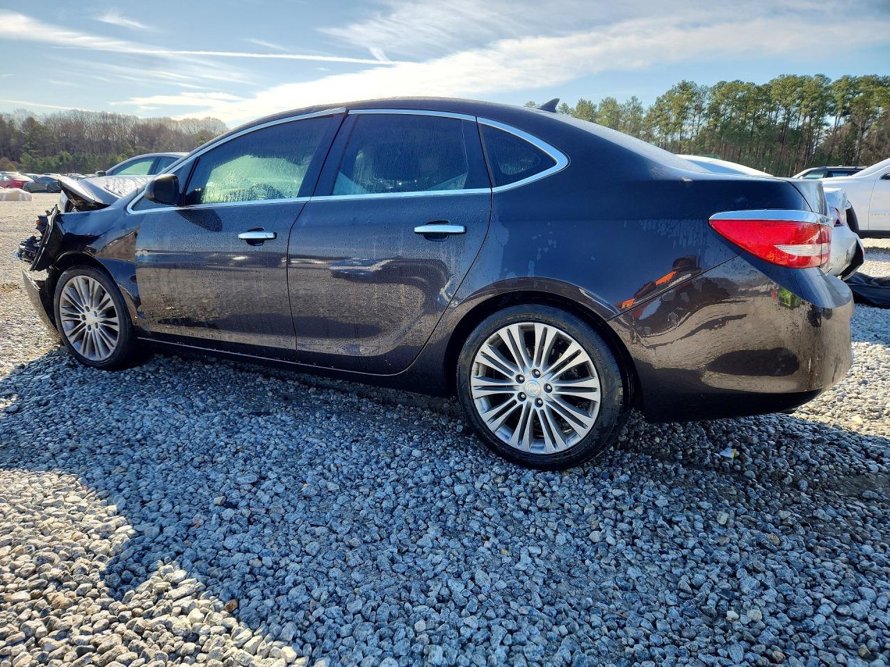 2013 Buick Verano - Фото 2