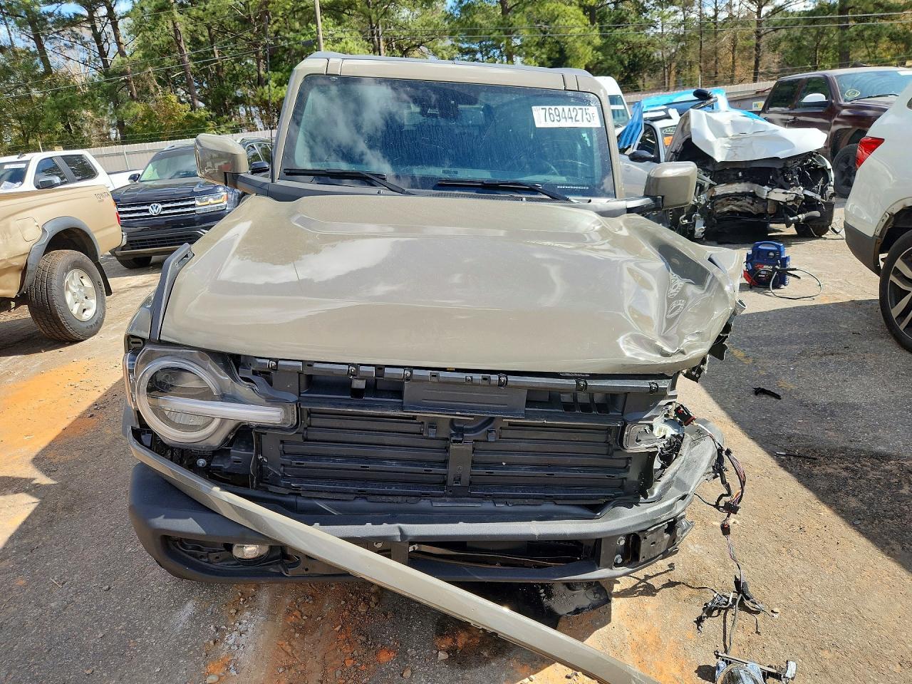 2025 Ford Bronco Outer Banks - Image 5