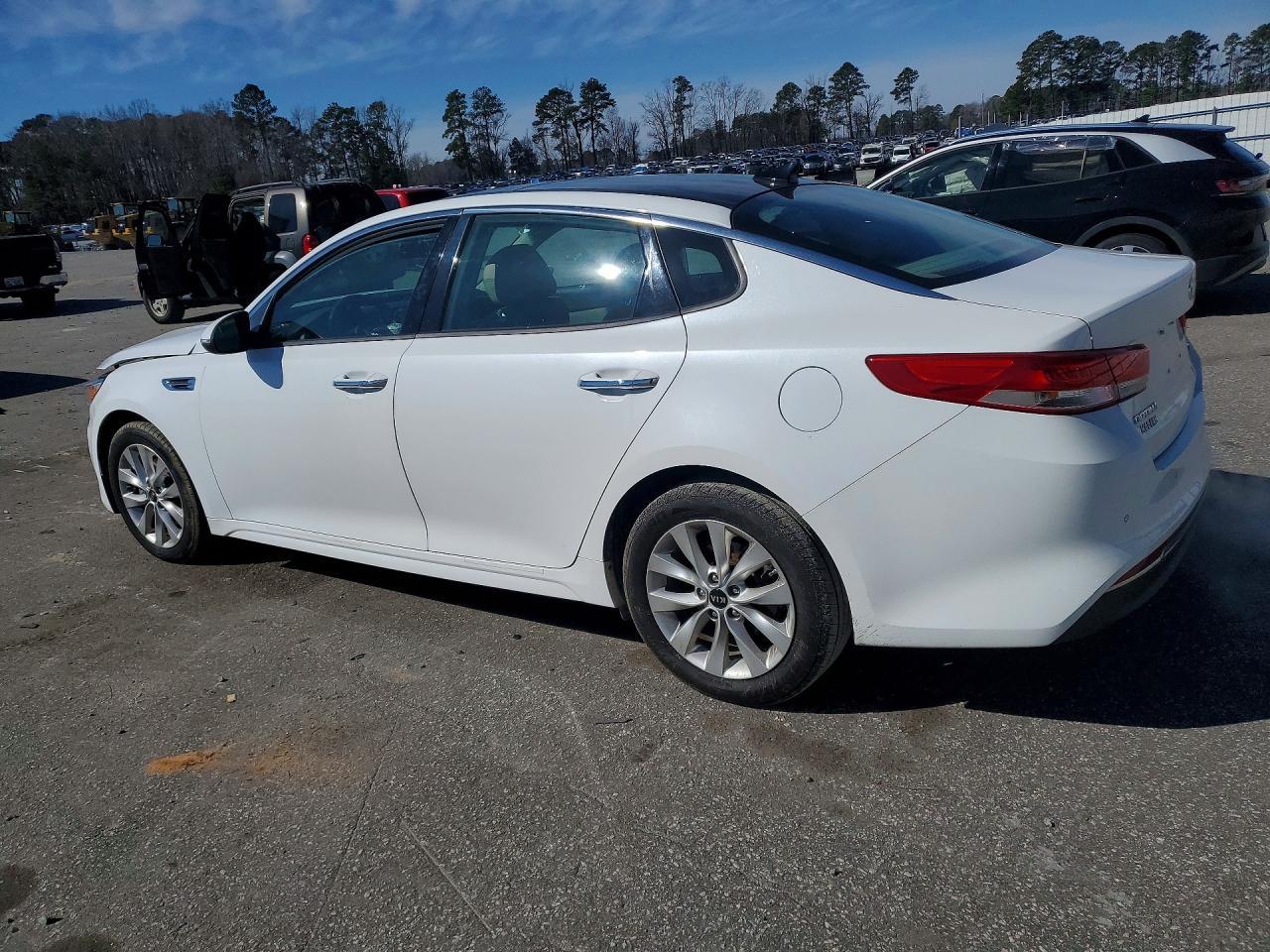 2016 Kia Optima Ex - Фото 2