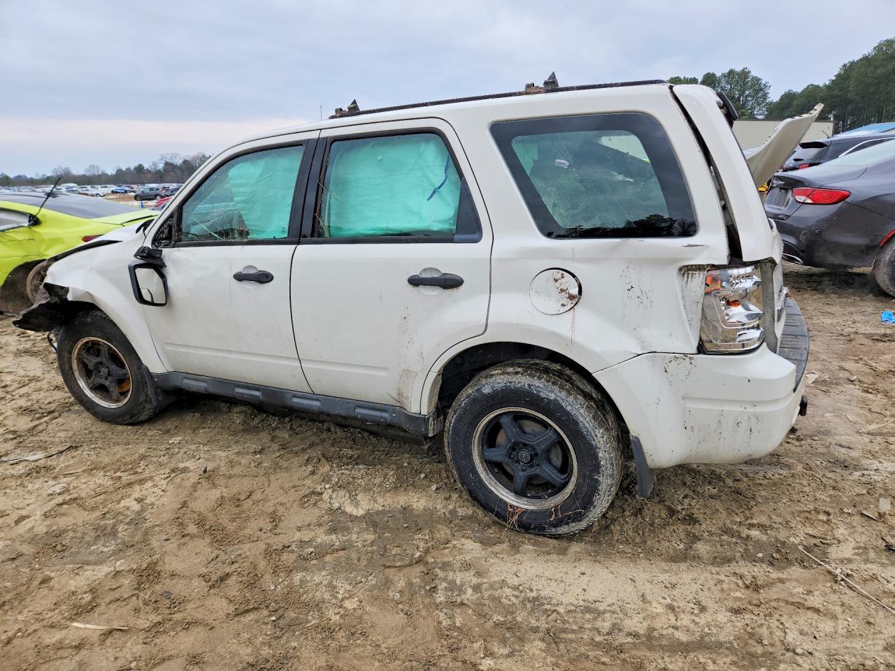 2012 Ford Escape Xls - Фото 2