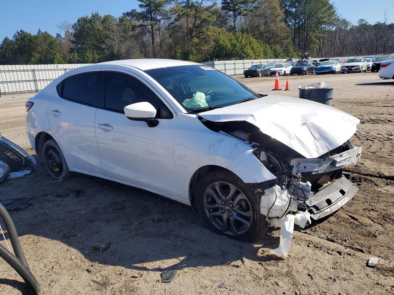 2019 Toyota Yaris L - Фото 4