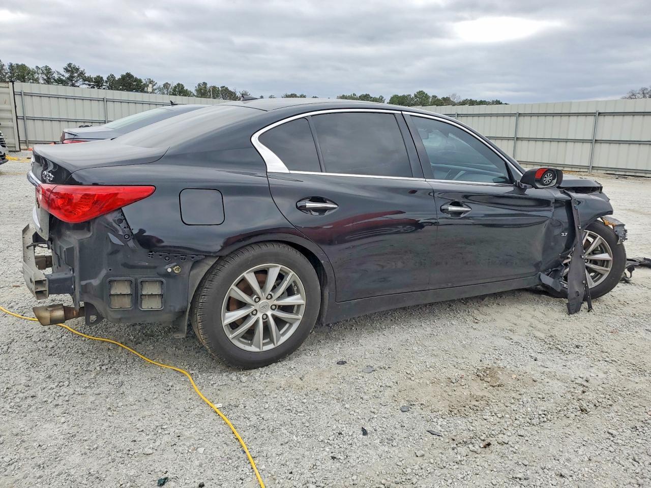 2015 Infiniti Q50 Base - Image 3