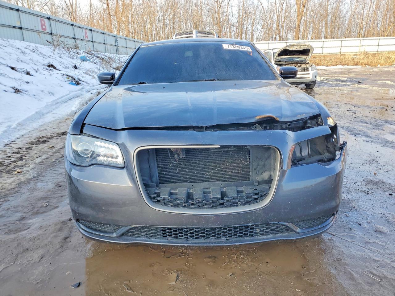 2016 Chrysler 300 S - Image 5