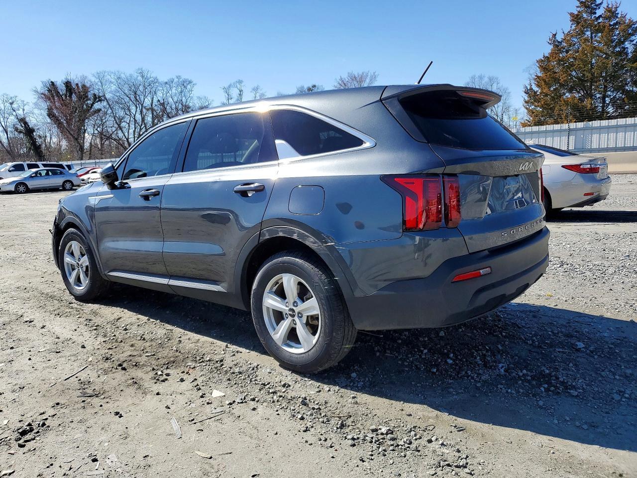 2022 Kia Sorento Lx - Фото 2