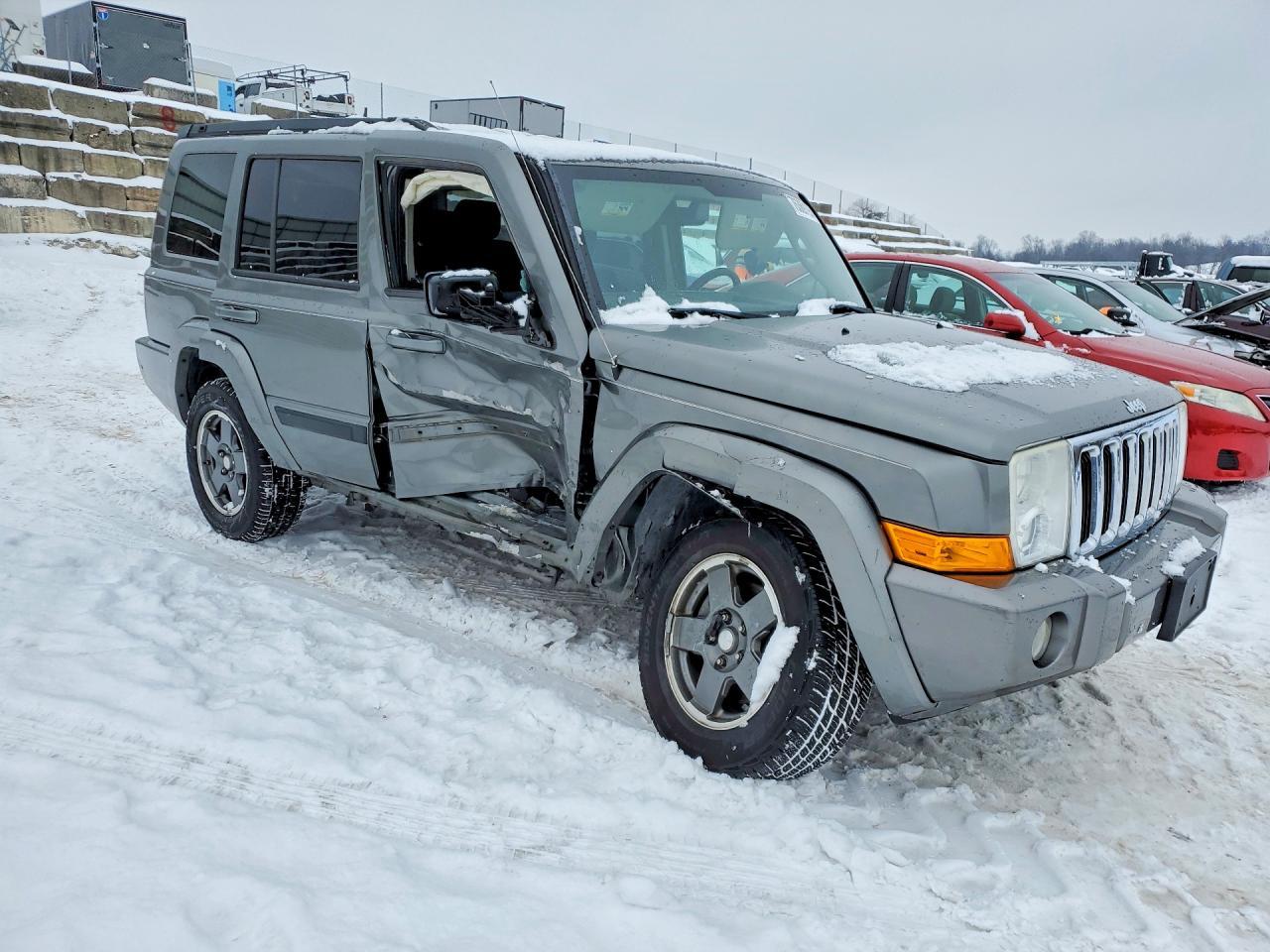 2008 Jeep Commander Sport - Image 4