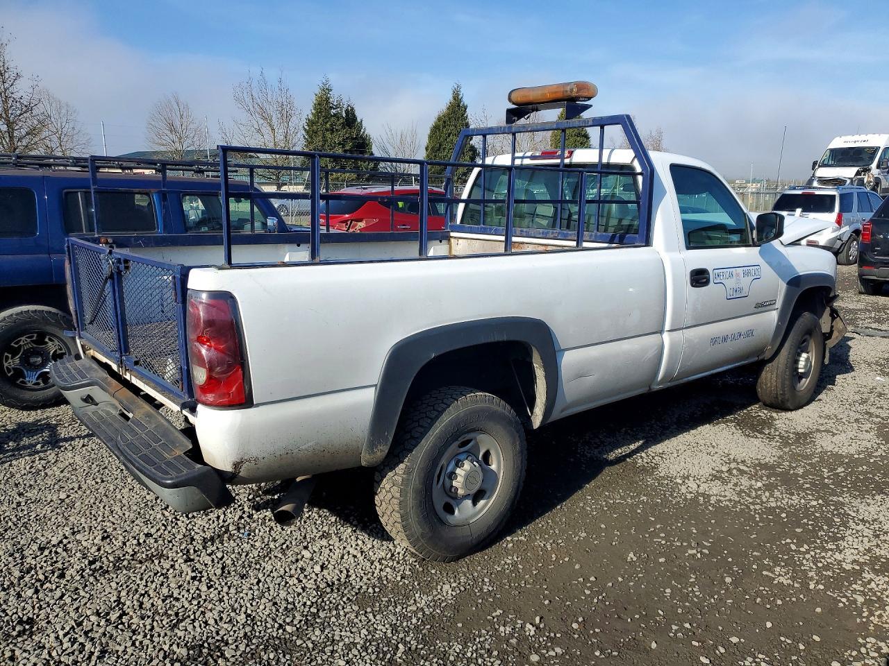 2006 Chevrolet Silverado C2500 Heavy Duty - Image 3