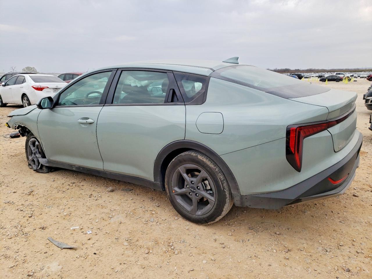 2025 Kia K4 Lx - Фото 2