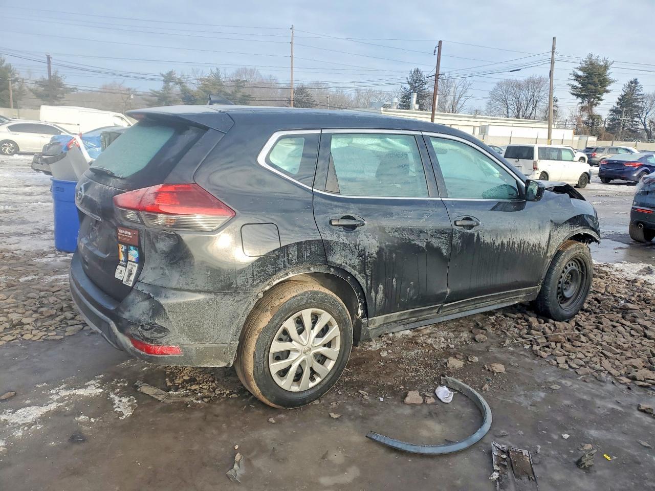 2018 Nissan Rogue S - Image 3