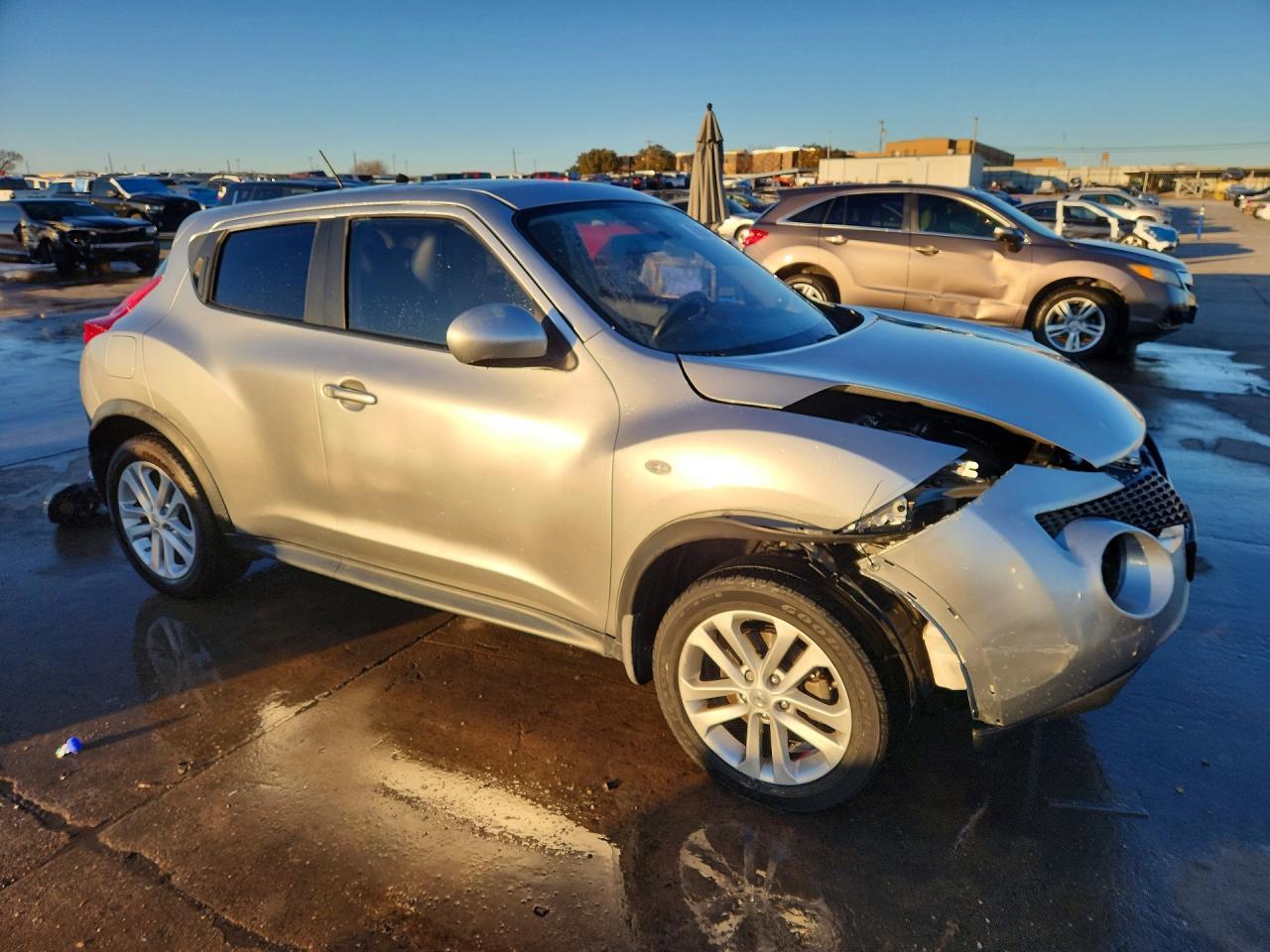 2012 Nissan Juke S - Image 4