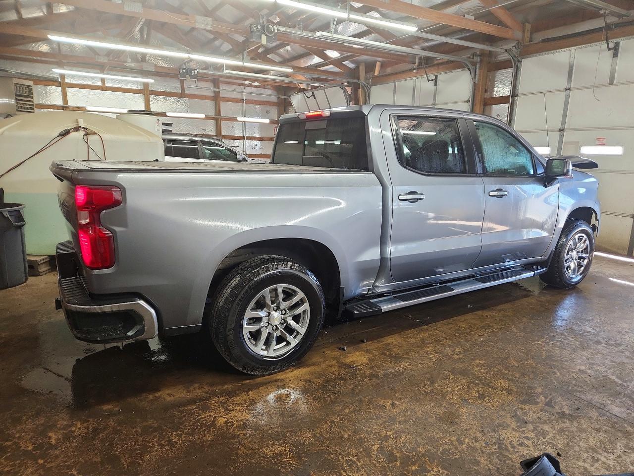2020 Chevrolet Silverado K1500 Lt - Image 3
